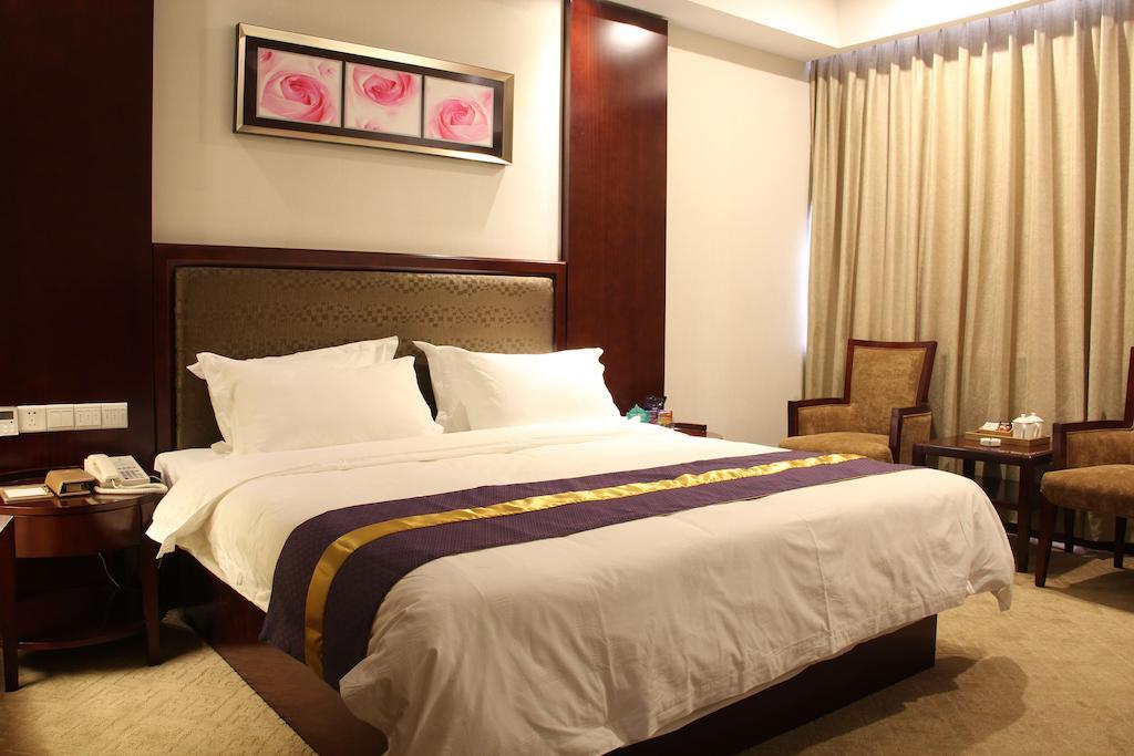 Zhuhai Platinum Holiday Hotel 客房 照片