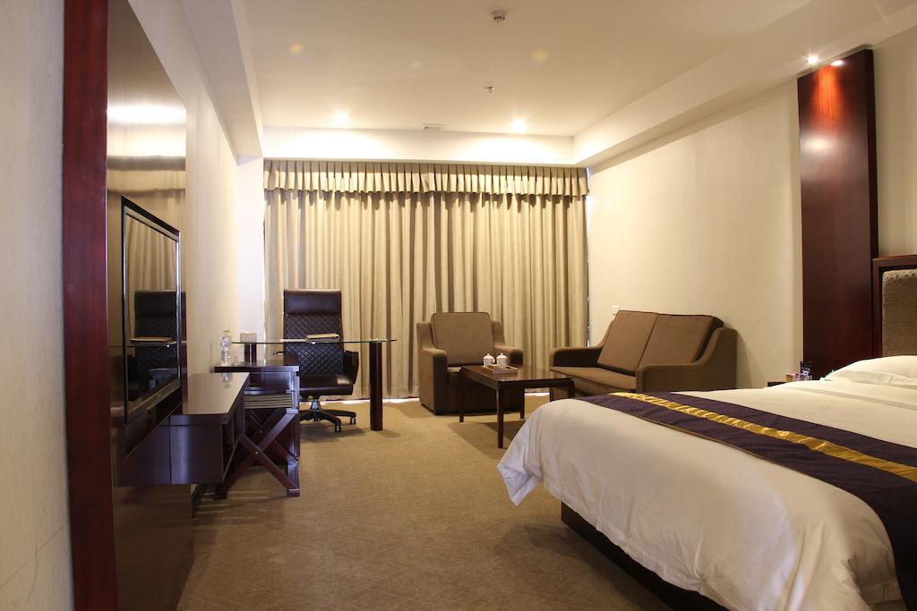 Zhuhai Platinum Holiday Hotel 客房 照片