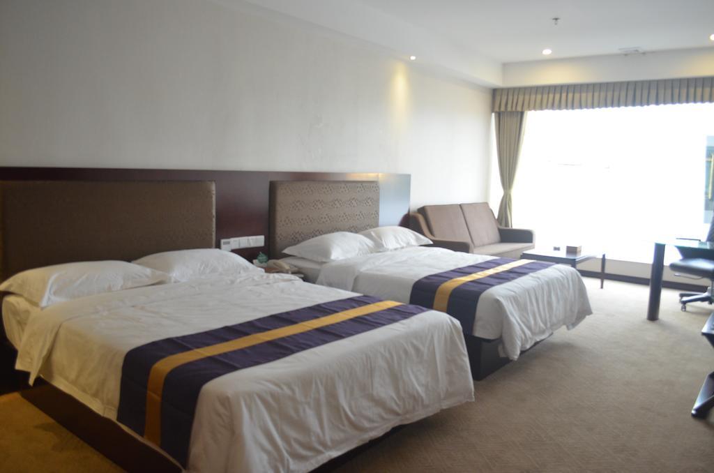 Zhuhai Platinum Holiday Hotel 外观 照片