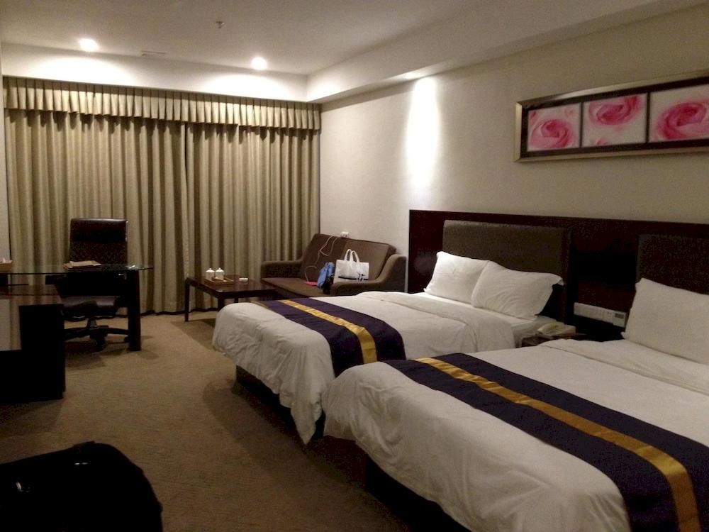 Zhuhai Platinum Holiday Hotel 外观 照片