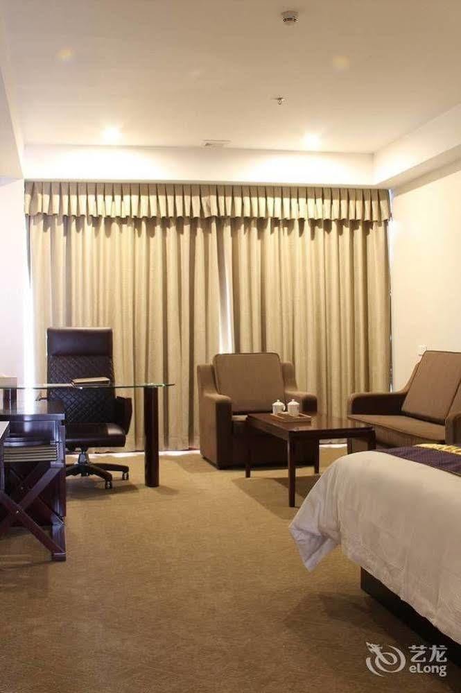 Zhuhai Platinum Holiday Hotel 外观 照片