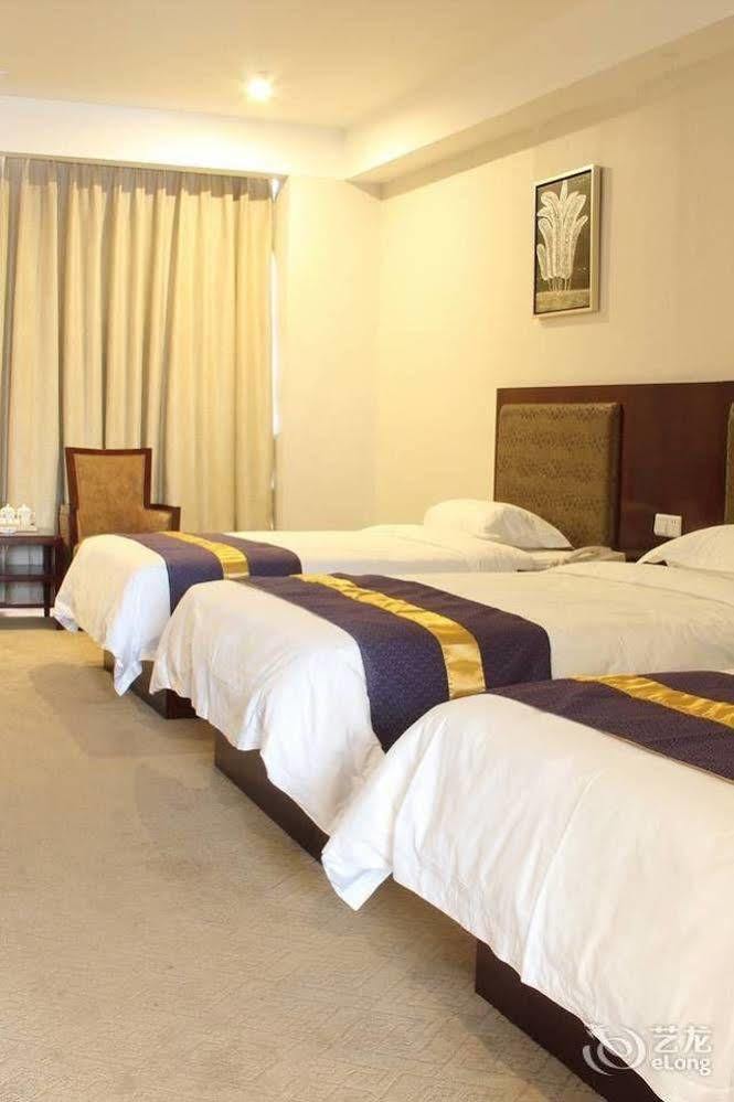 Zhuhai Platinum Holiday Hotel 外观 照片